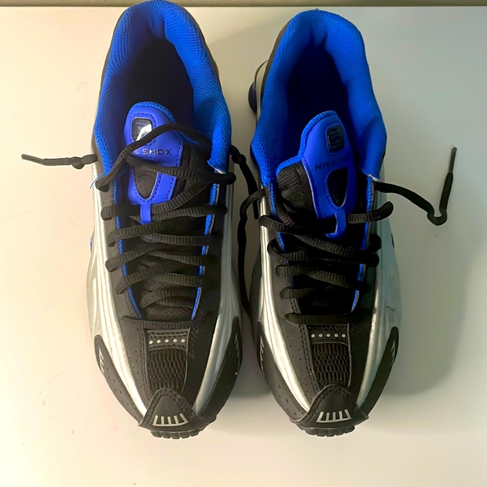Boys Nike shox
